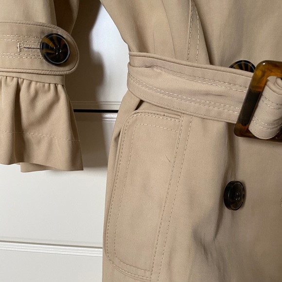Bebe trench jacket - very light weight - Picture 5 of 11